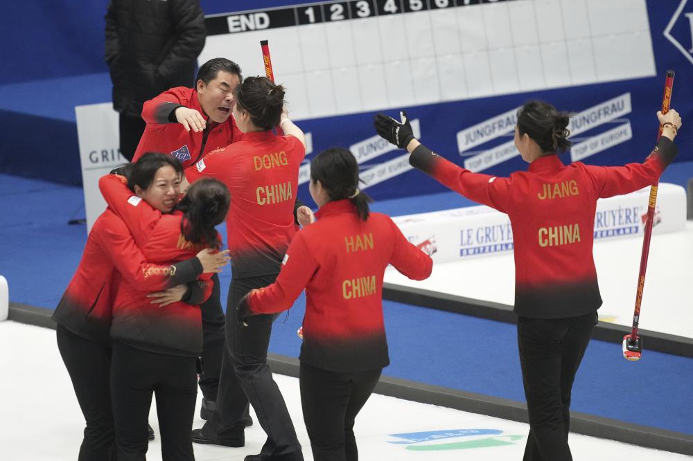 论吸引了众 论吸引了众