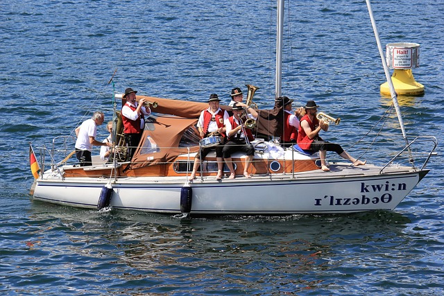 塔图姆和莫 塔图姆和莫